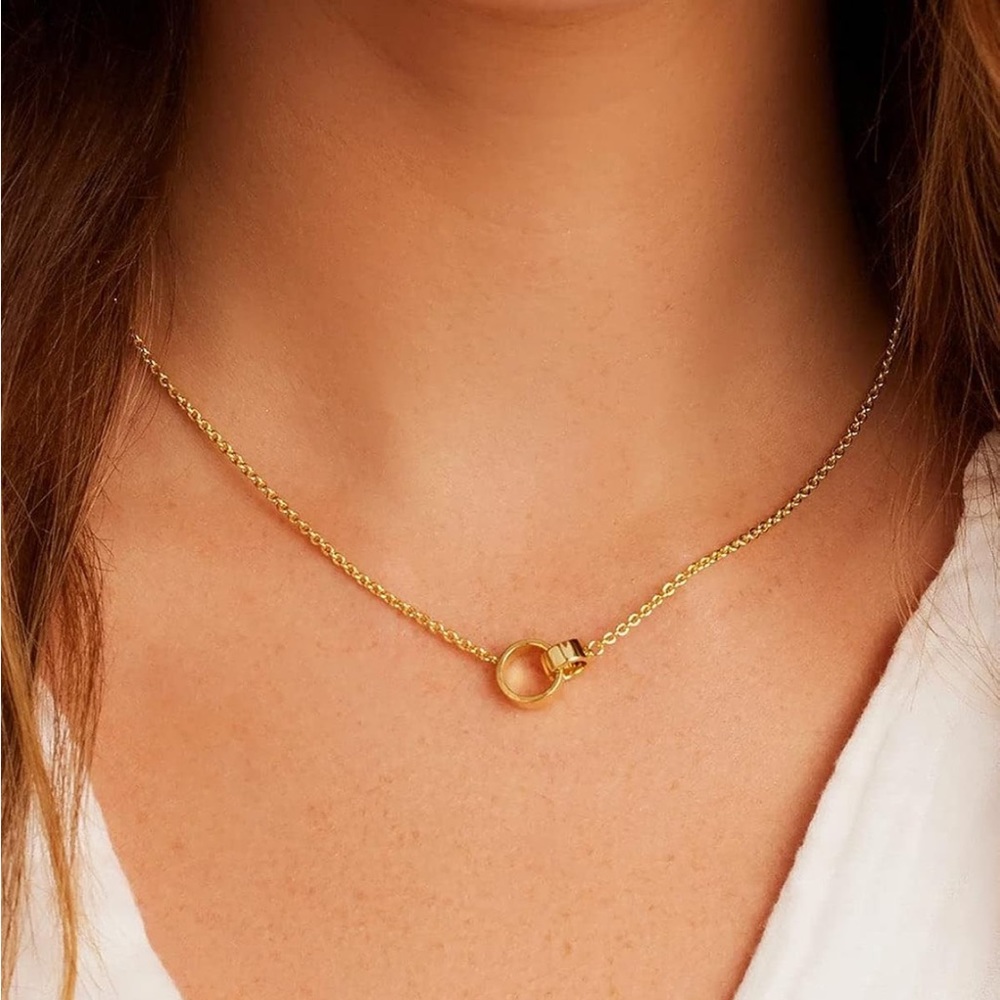 gorjana Rose Interlocking Necklace